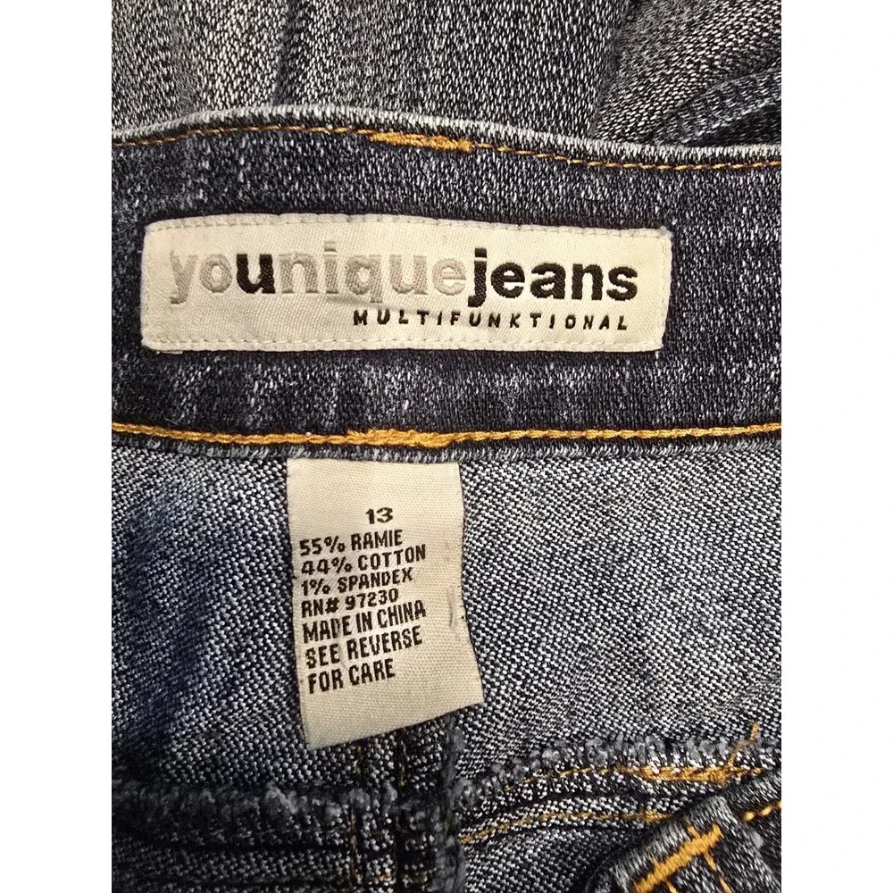YOUNIQUE Originals Jeans Mid Rise Junior's 13 Flared‎ Dark Wash Blue Denim EUC - Picture 7 of 8